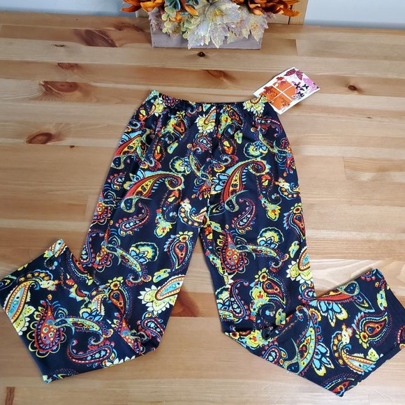 Girls'  Leggings - She's Cool Size 5 Black (Printed Paisley) - Picture 3 of 5